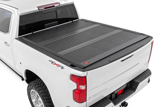 Hard Low Profile Bed Cover
Chevy/GMC Sierra 1500 (19-26)/Silverado 1500 (19-26)